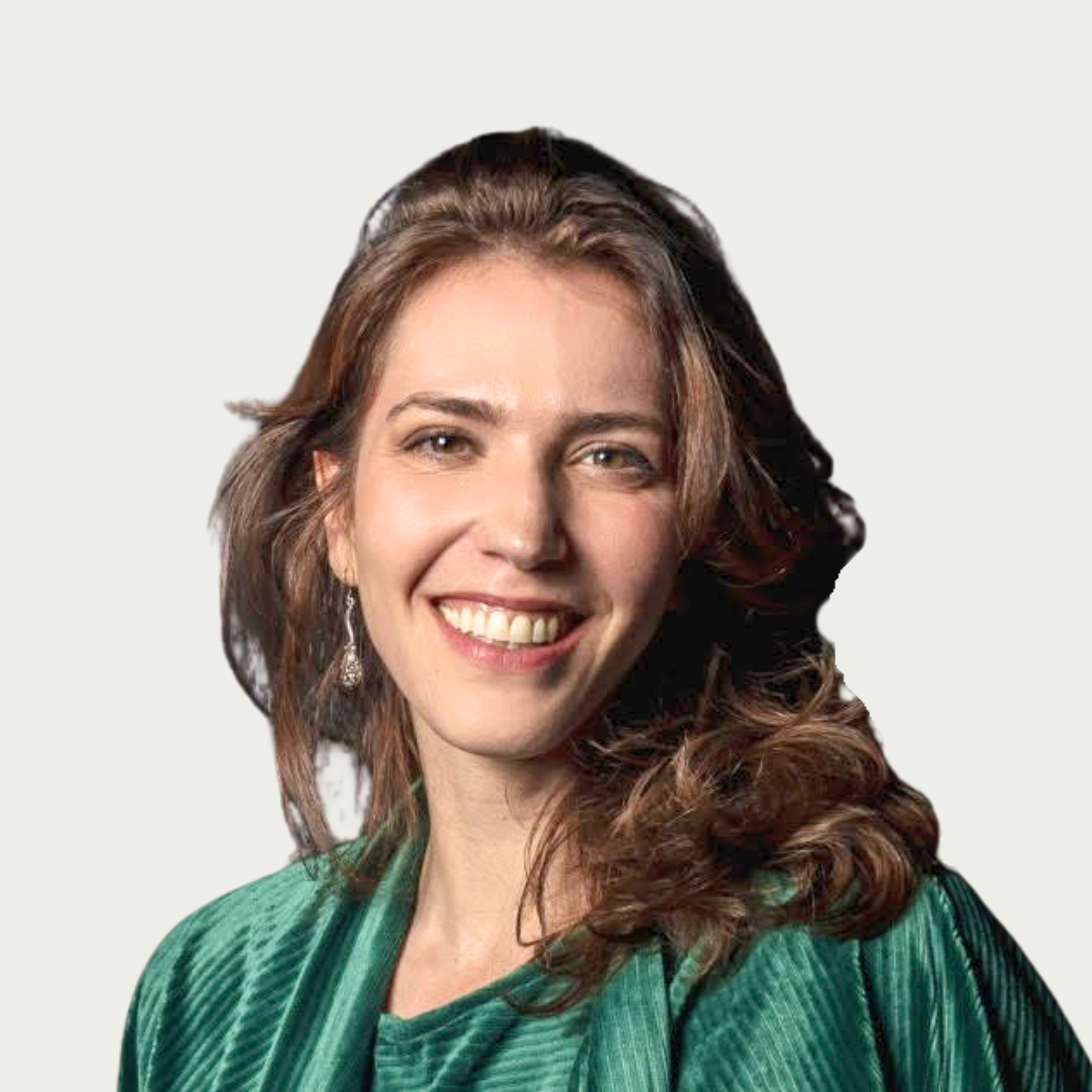 Thais Bilenky  